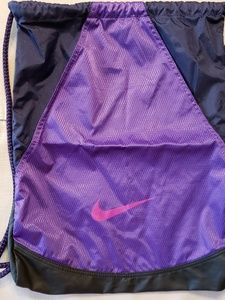 NWOT Nike Brasilia Drawstring Bag